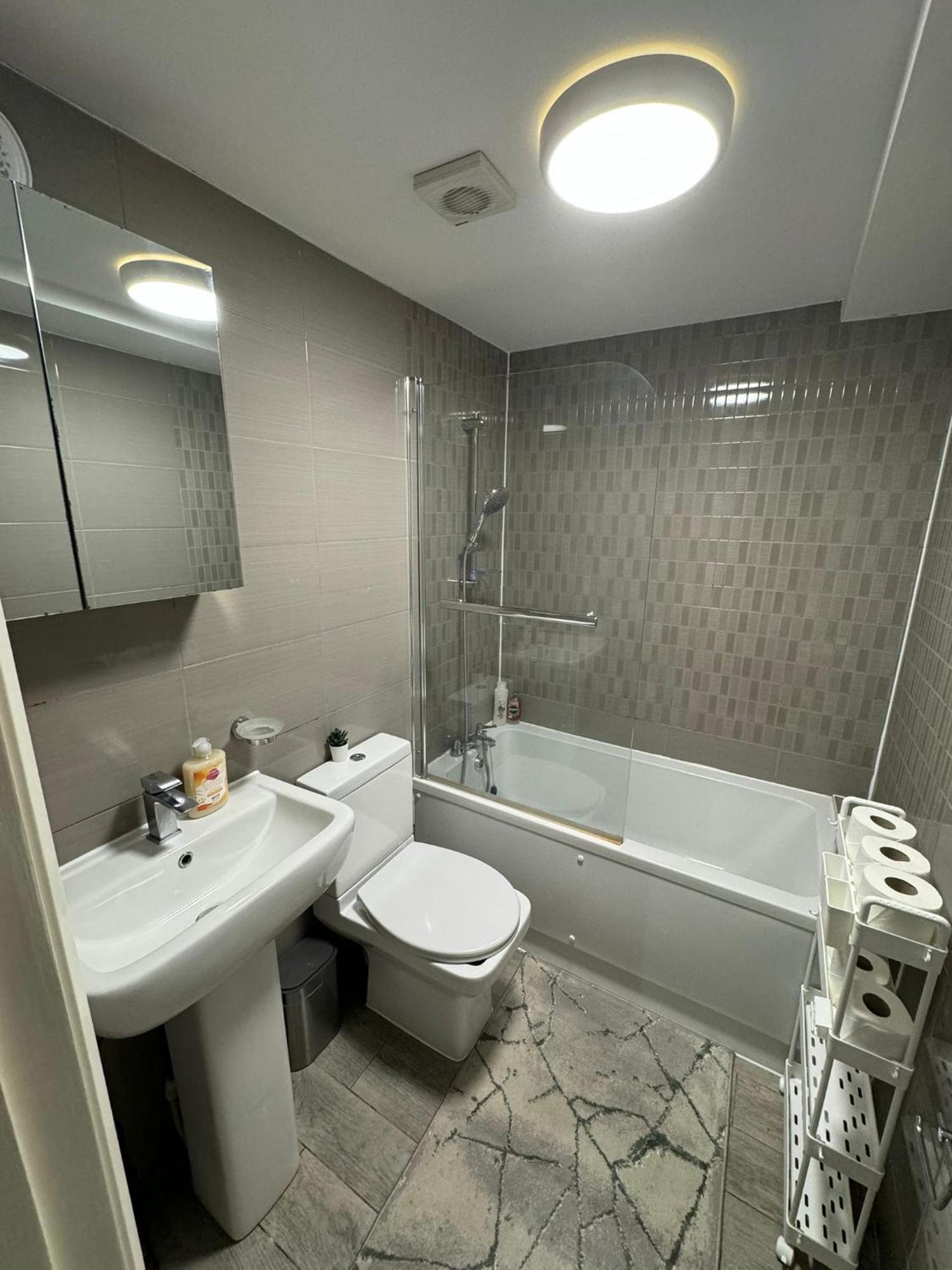 Cozy Two Bedroom Apartment Sleeps 6 Near Camden Market Hw10 Londres Exterior foto